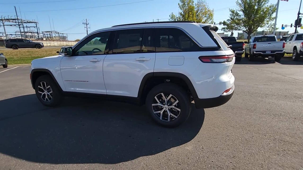 2025 Jeep Grand Cherokee for sale at Victoria Auto Sales in Victoria, MN