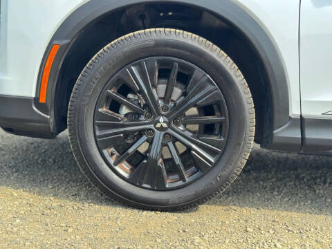 2022 Mitsubishi Eclipse Cross LE