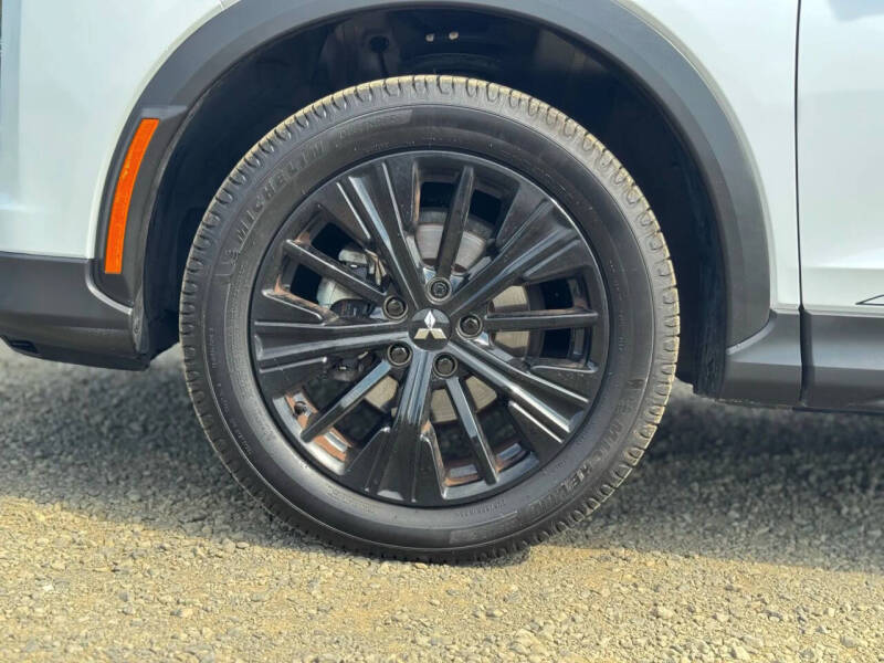 2022 Mitsubishi Eclipse Cross LE