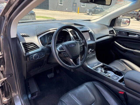 2020 Ford Edge Titanium