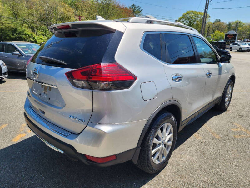 2017 Nissan Rogue SV