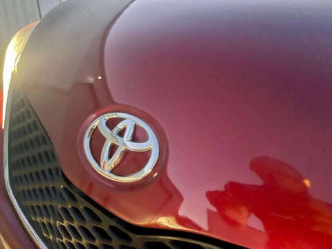 2017 Toyota Sienna SE Premium 8-Passenger