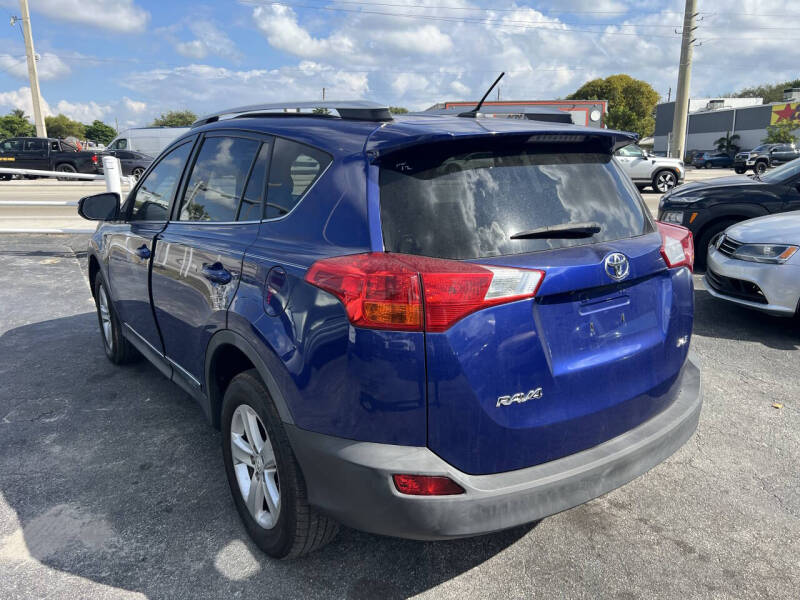 2014 Toyota RAV4 XLE