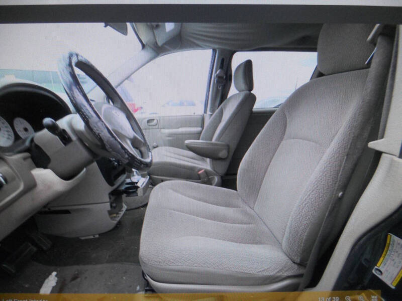 2006 Dodge Caravan SE