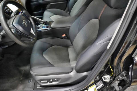 2018 Toyota Camry Hybrid LE