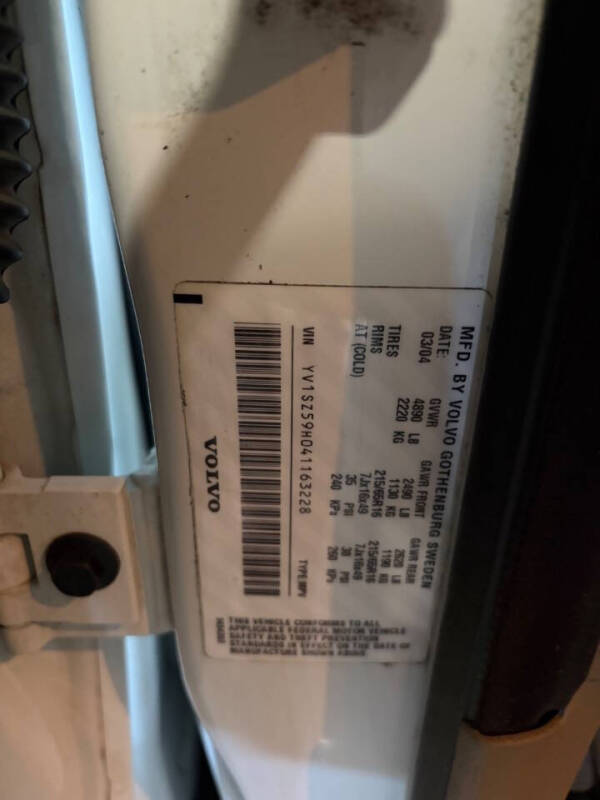 2004 Volvo XC70