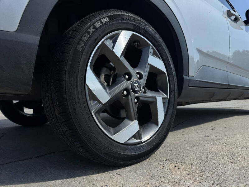 2023 Hyundai Venue SEL