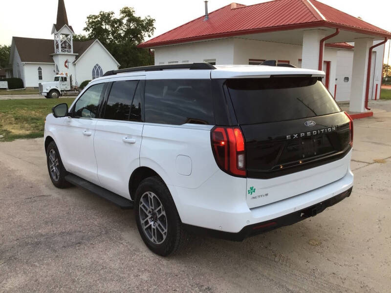 2025 Ford Expedition Active
