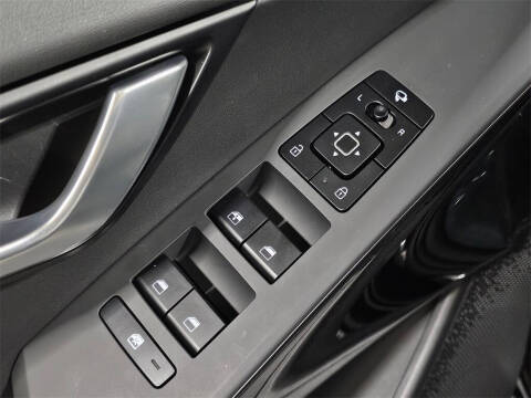 2024 Kia Niro EX Touring