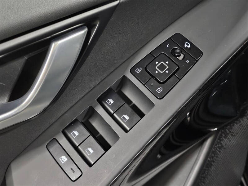 2024 Kia Niro EX Touring