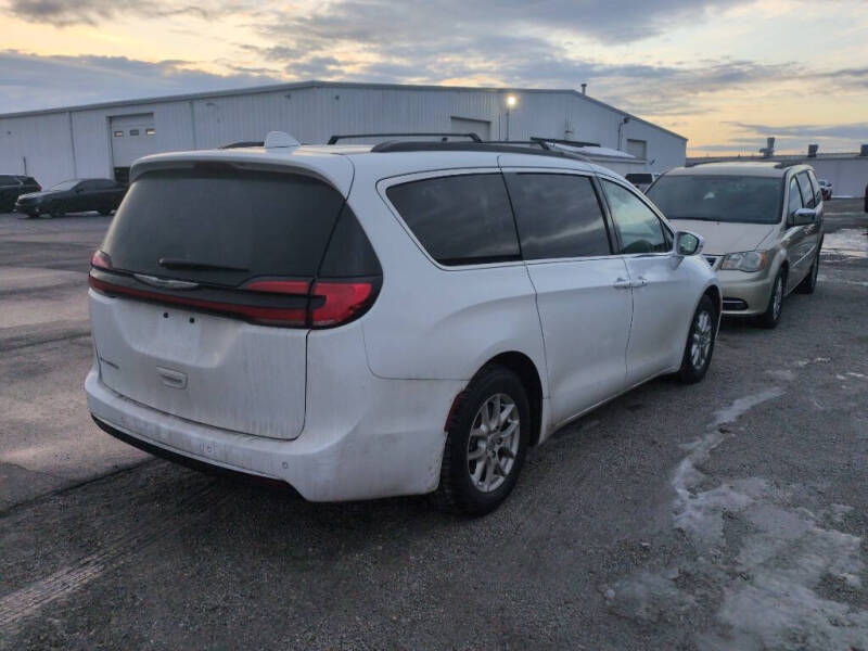 2022 Chrysler Pacifica Touring L