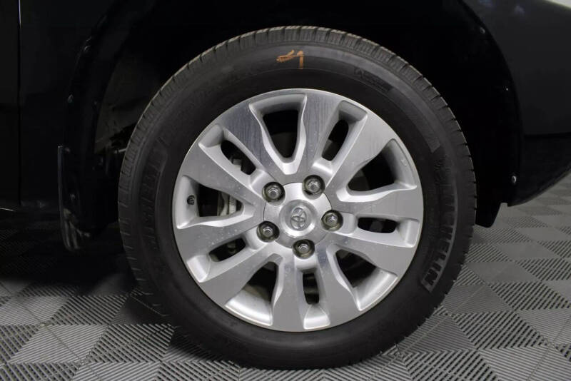 2016 Toyota Sequoia Platinum