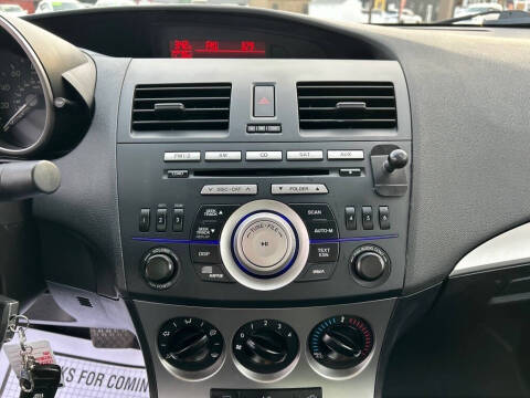 2010 Mazda MAZDA3 i Touring