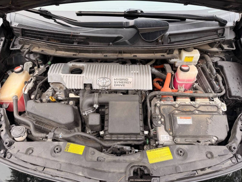 2014 Toyota Prius Three
