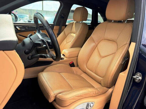 2017 Porsche Macan