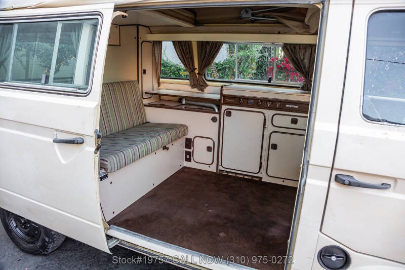 1982 Volkswagen Vanagon Camper