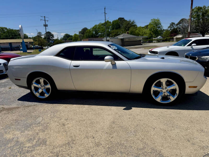 2012 Dodge Challenger SXT