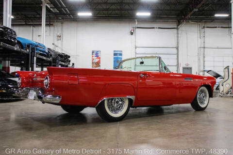 1957 Ford Thunderbird