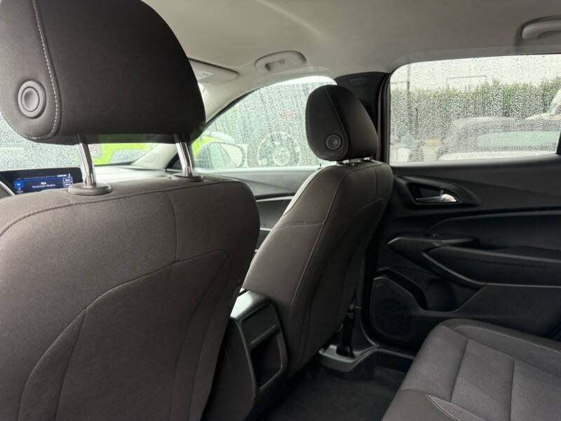 2025 Chevrolet Trax LS