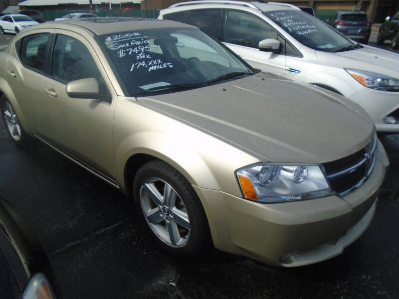 2010 Dodge Avenger for sale at River City Auto Sales in Cottage Hills IL