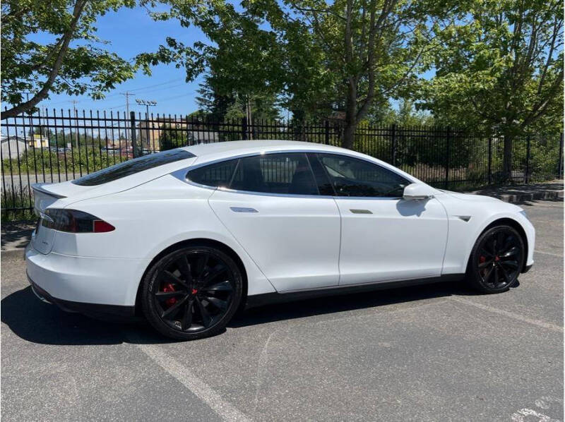 2014 Tesla Model S