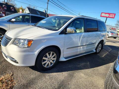 2011 Chrysler Town and Country for sale at Wildwood Motors in Gibsonia PA