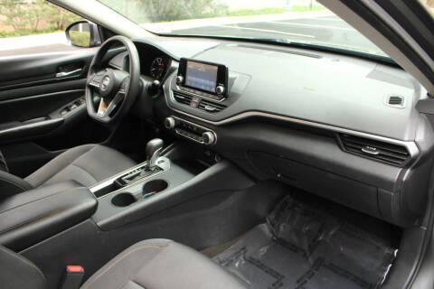 2022 Nissan Altima 2.5 S