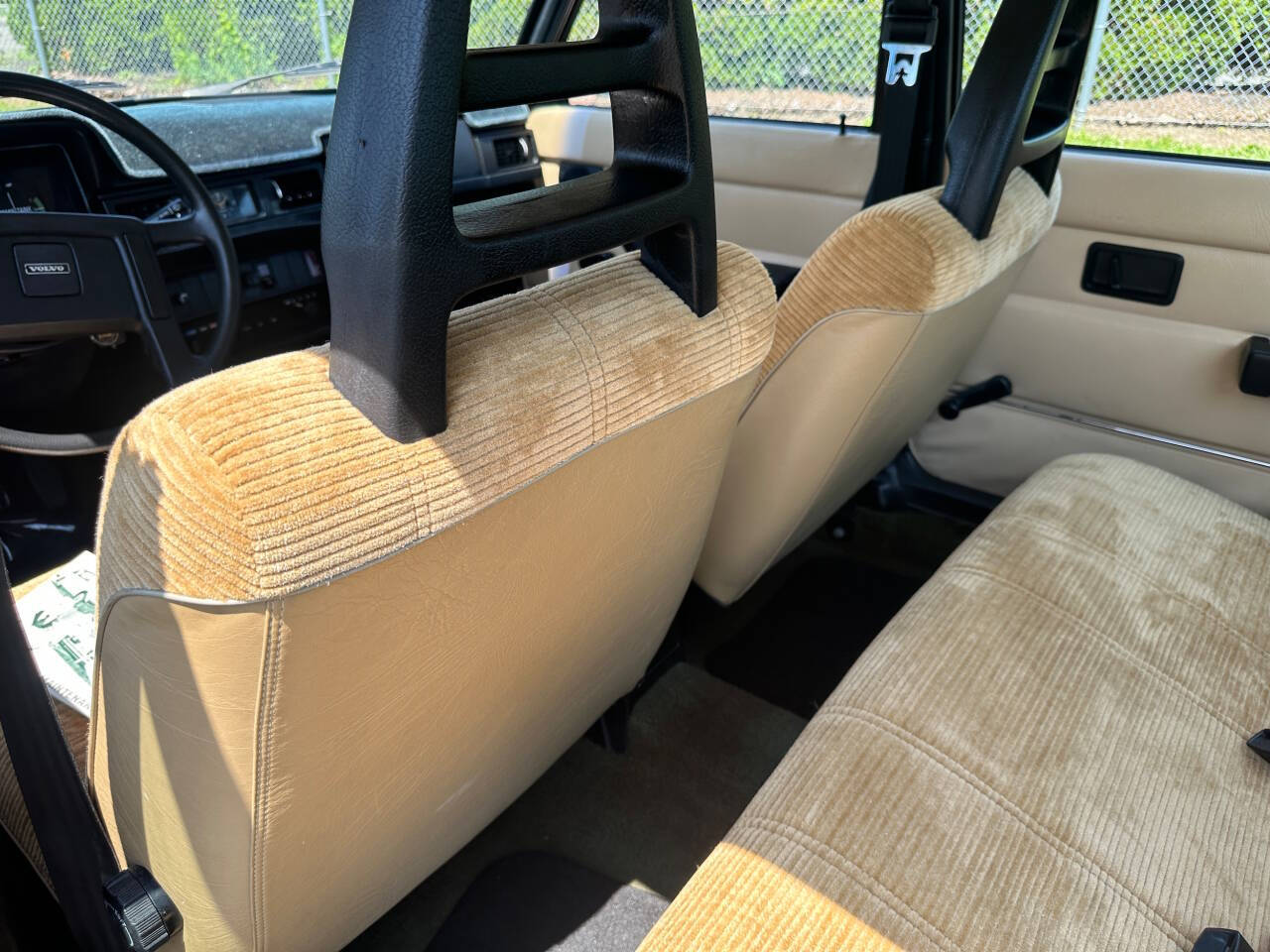 1979 Volvo 244DL 26