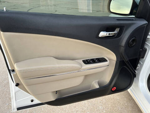 2013 Dodge Charger SXT