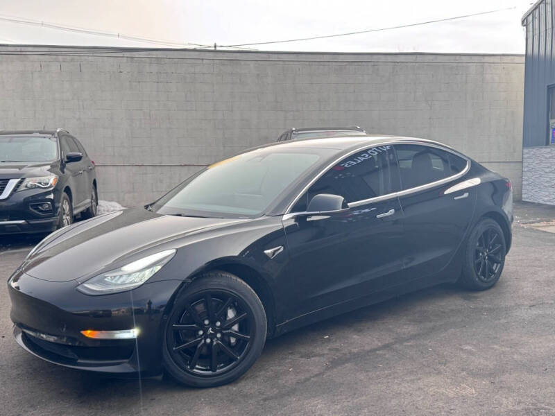 2019 Tesla Model 3 Standard Range Plus