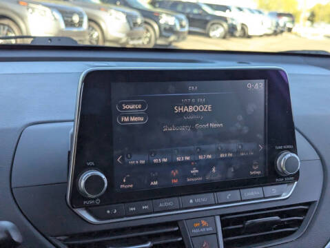 2021 Nissan Altima 2.5 SV