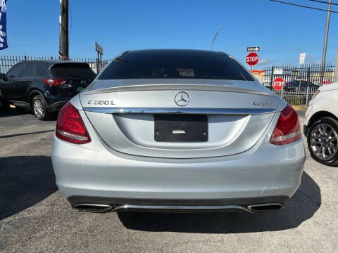 2016 Mercedes-Benz C-Class