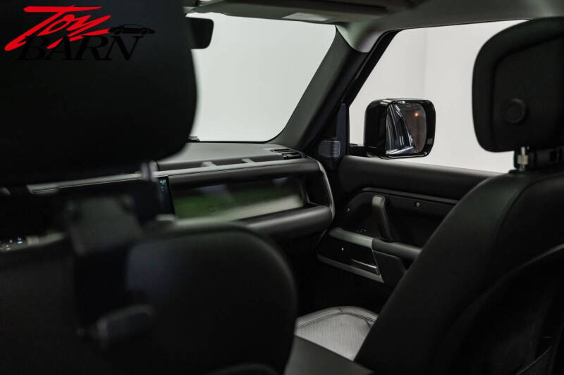 2024 Land Rover Defender 110 V8 P500 SE