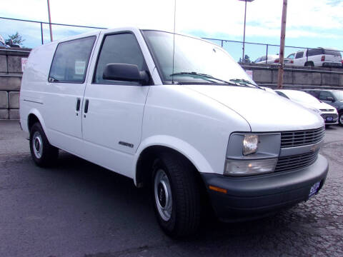 1999 Chevrolet Astro for sale at Delta Auto Sales in Milwaukie OR