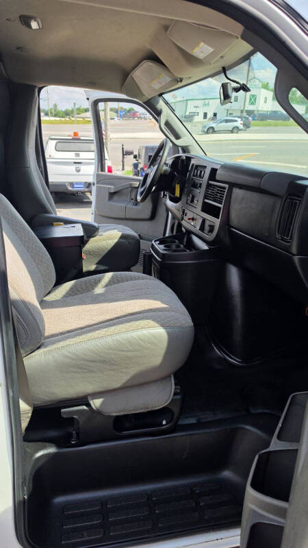 2016 Chevrolet Express 2500