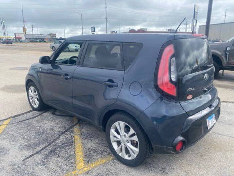 2016 Kia Soul +