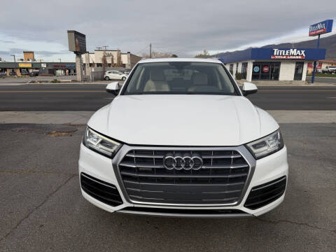 2018 Audi Q5 2.0T quattro Premium Plus