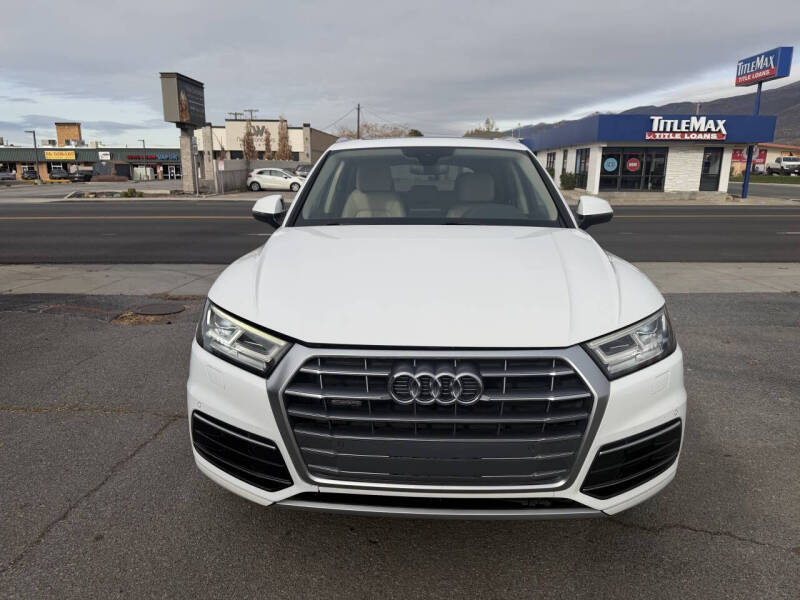 2018 Audi Q5 2.0T quattro Premium Plus