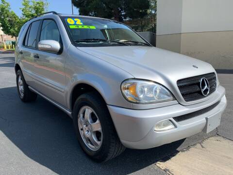 2002 Mercedes-Benz M-Class for sale at Select Auto Wholesales Inc in Glendora CA