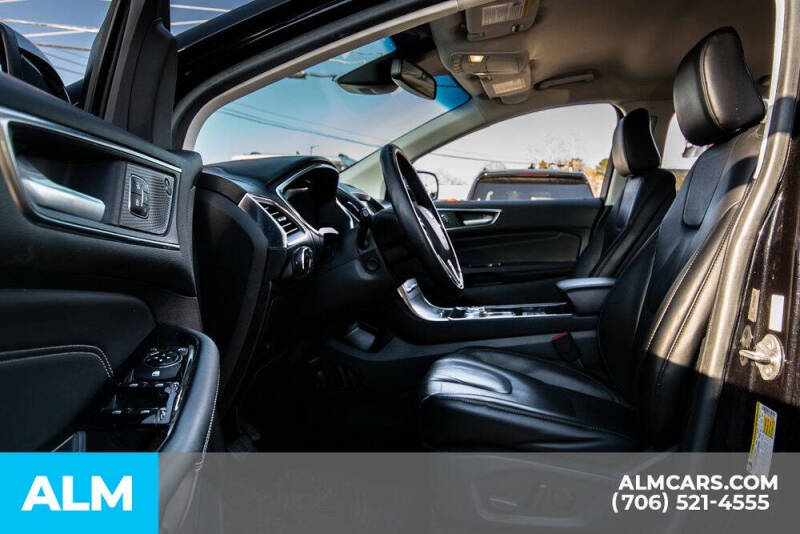 2020 Ford Edge Titanium