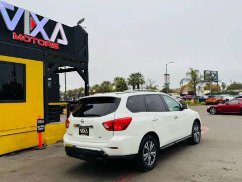 2017 Nissan Pathfinder