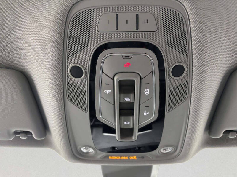 2018 Audi Q5 2.0T quattro Premium Plus