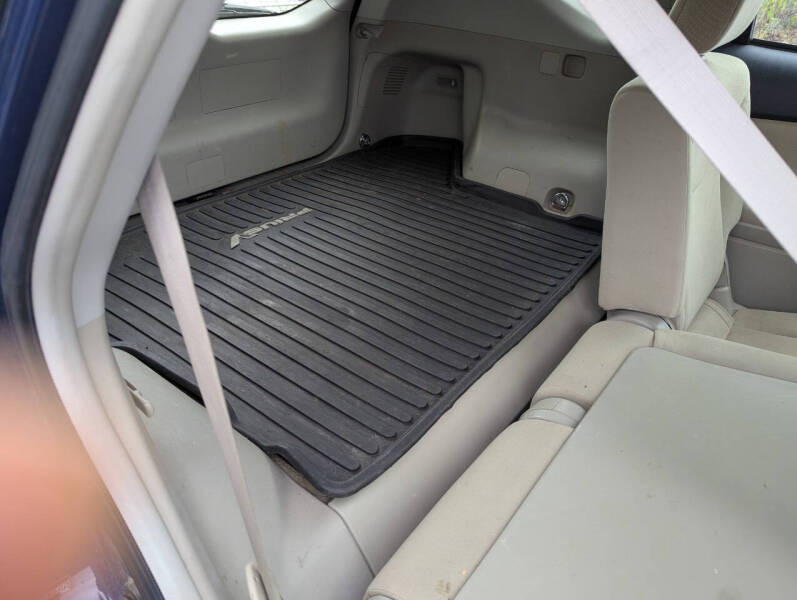 2012 Toyota Prius v Five