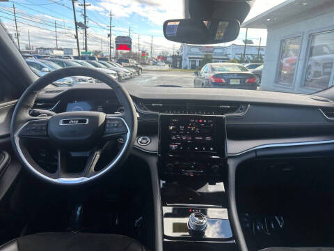 2023 Jeep Grand Cherokee L Altitude