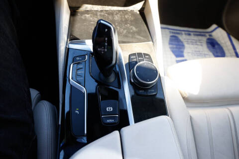 2017 BMW 5 Series 540i