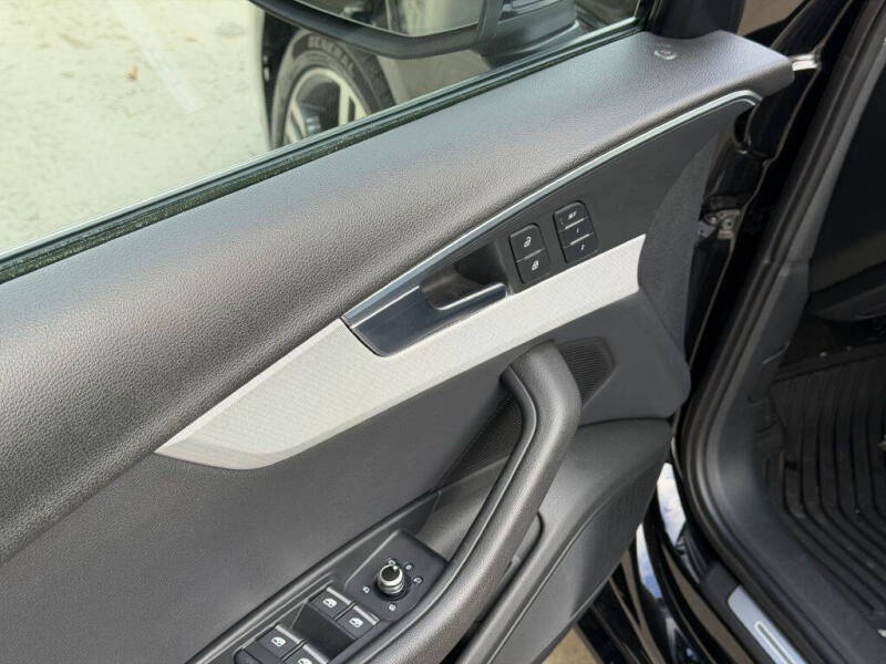 2017 Audi A4 2.0T quattro Premium Plus