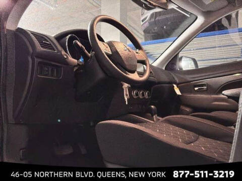 2025 Mitsubishi Outlander Sport ES