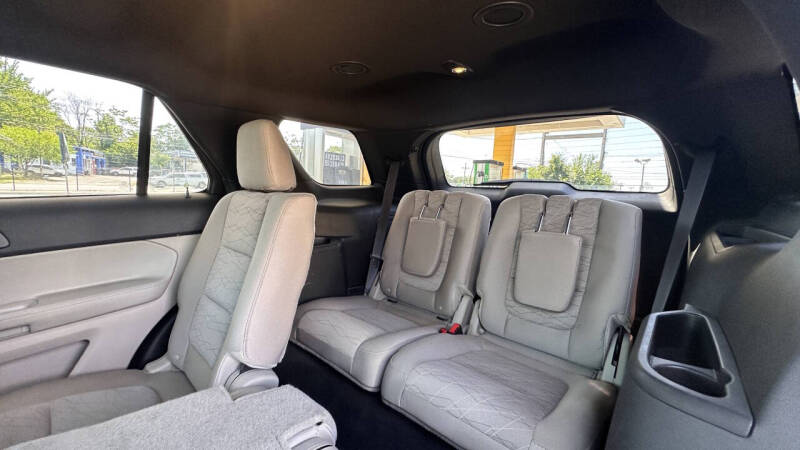2015 Ford Explorer