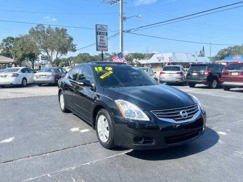 2012 Nissan Altima for sale at AUTOFAIR LLC in West Melbourne FL