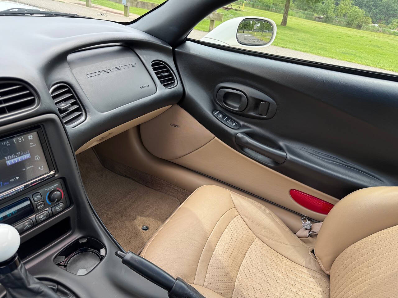 2001 Chevrolet Corvette 15